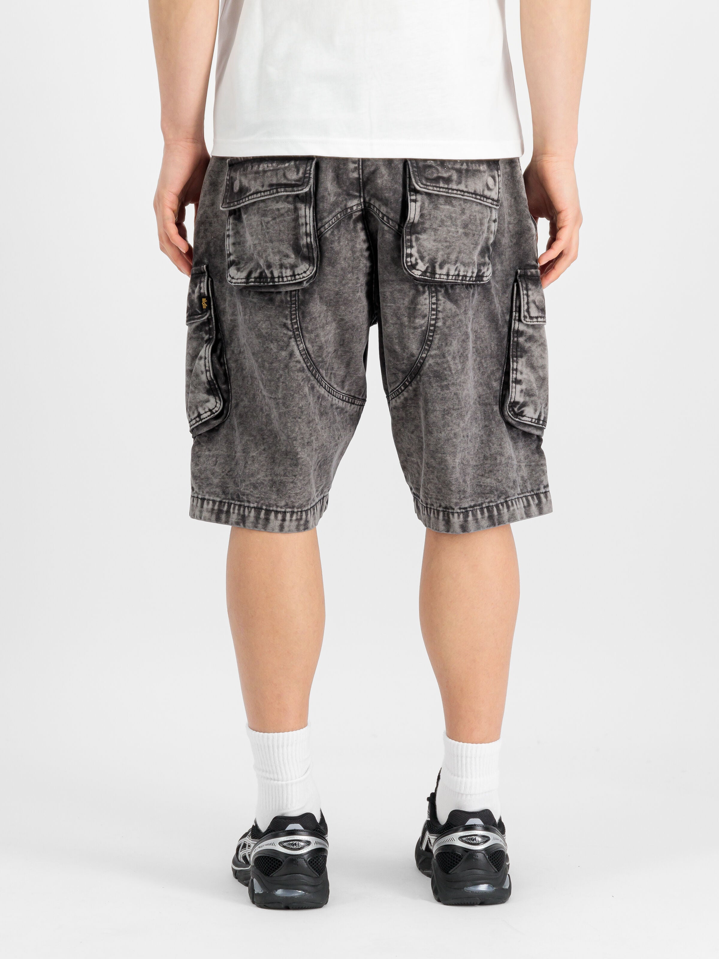 Canvas Acid Short