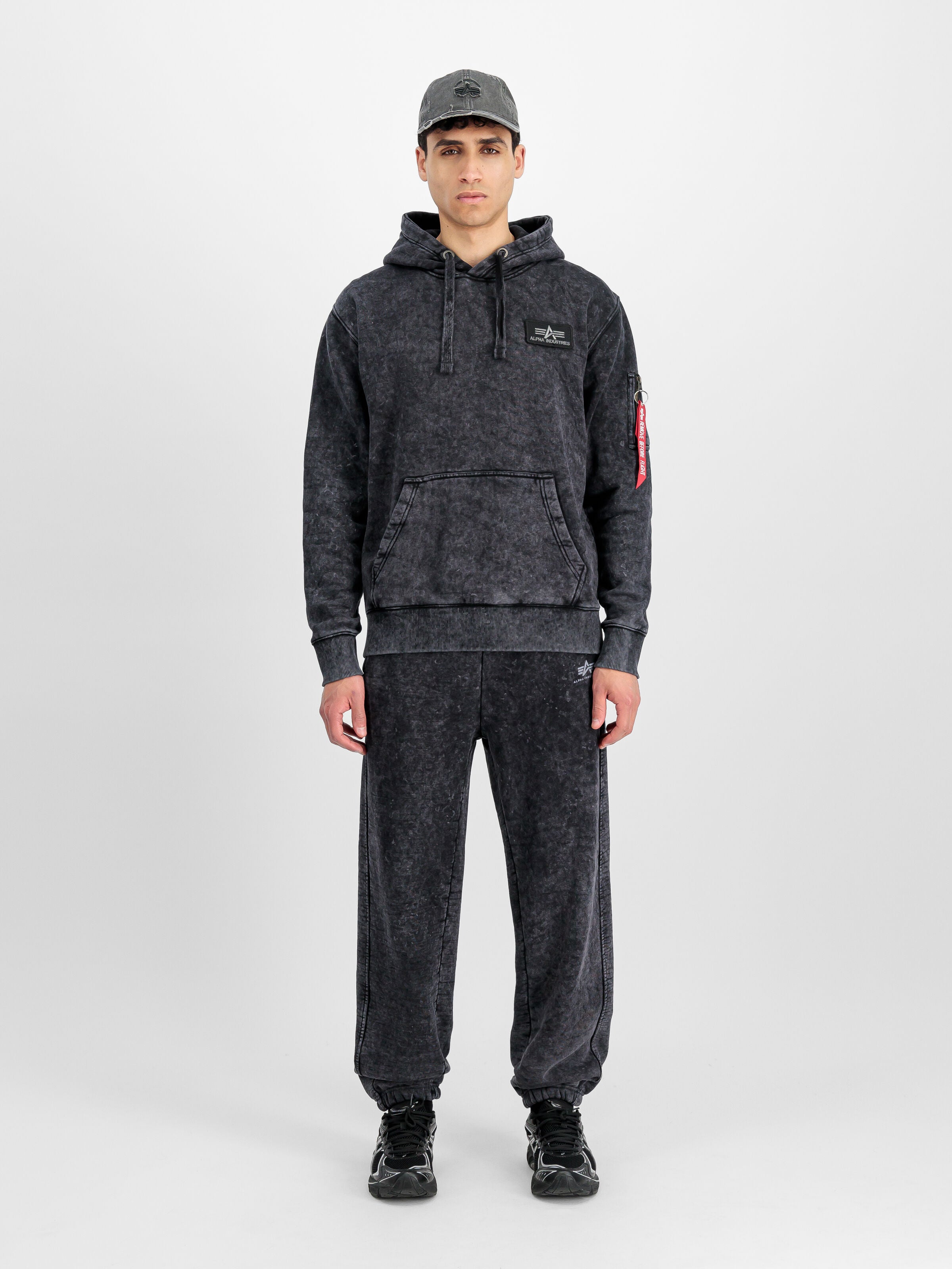 Vintage Basic Small Logo Jogger