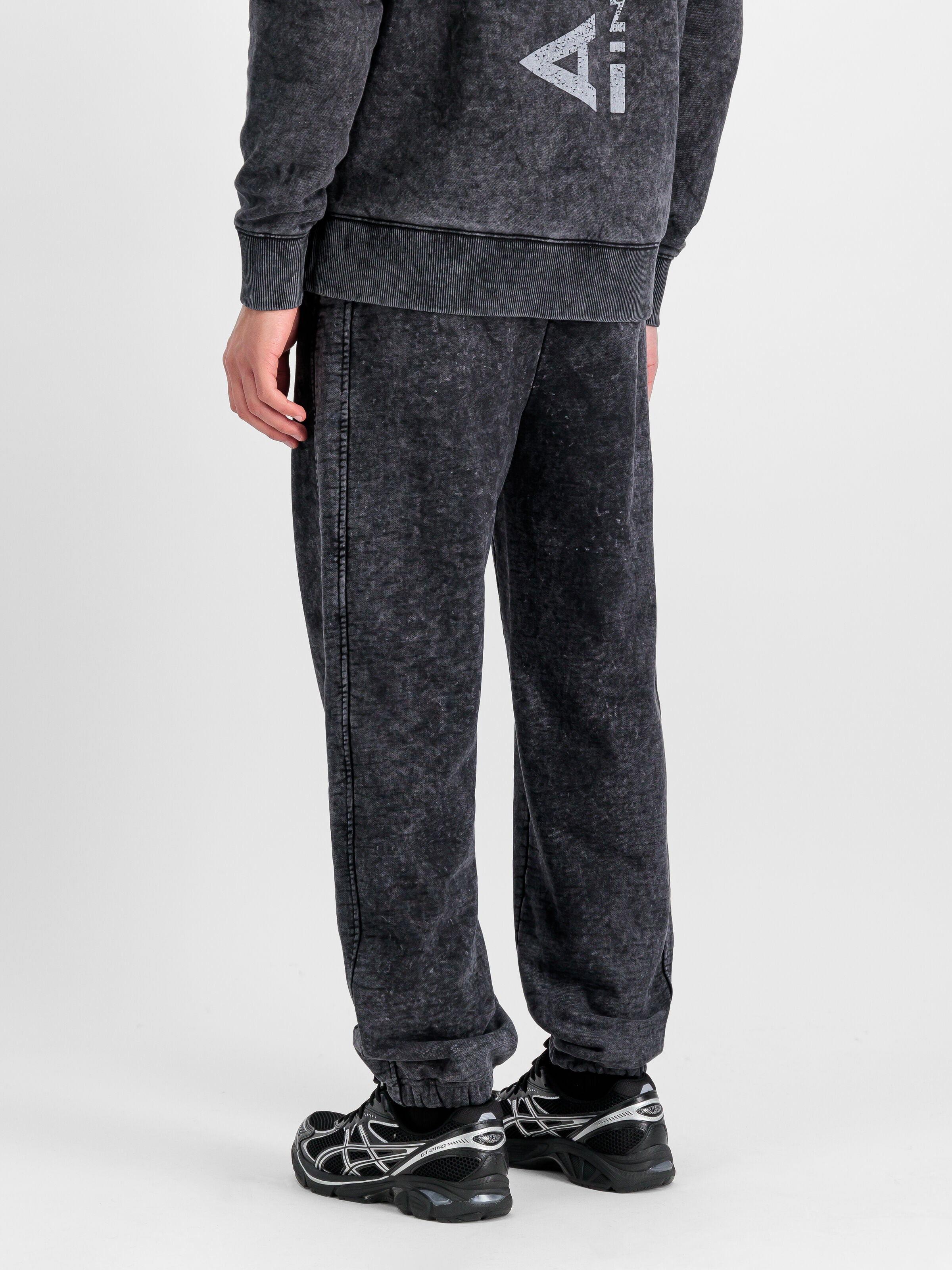 Vintage Basic Small Logo Jogger